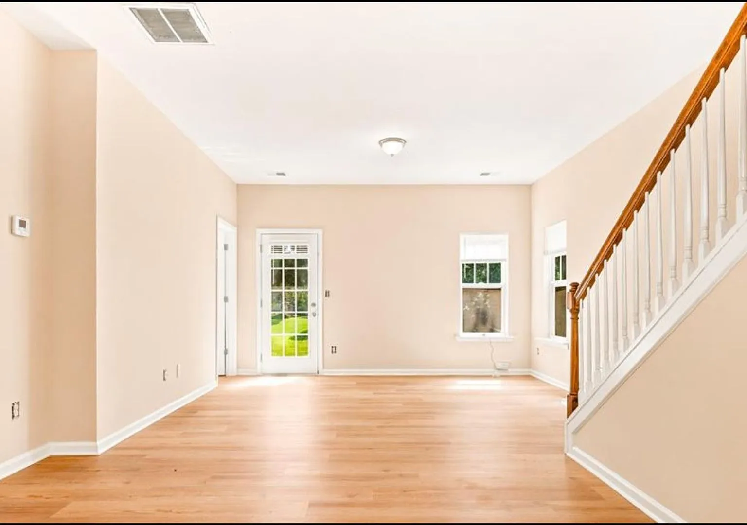 3BR/3BA End-Unit Townhome Near UNC Charlotte — Photo 3