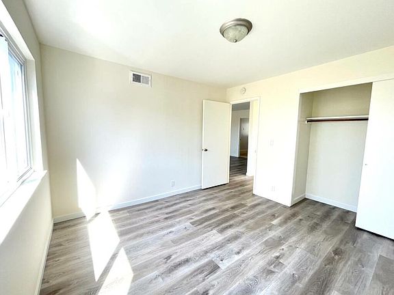 4th image of 1445 7th Ave APT 4