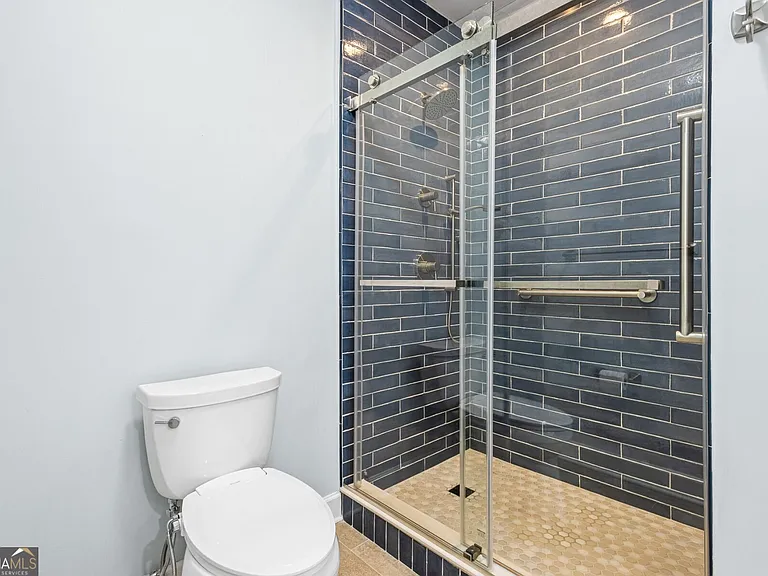 3777 Peachtree Rd #1402 — Photo 15