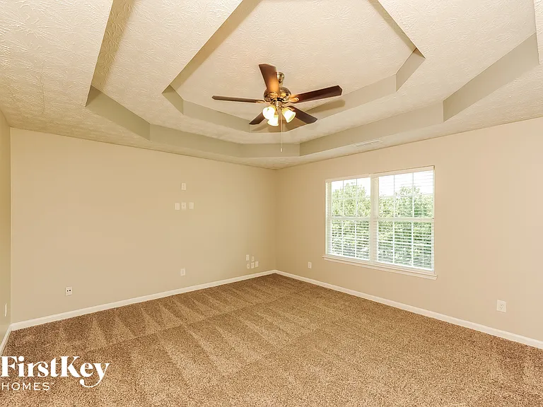 4445 Waterman Dr — Photo 8
