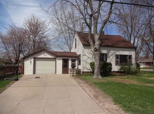 3025 McCulloch St, Stevens Point, WI 54481