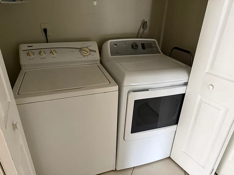 2307 N Congress Ave #17 — Photo 8