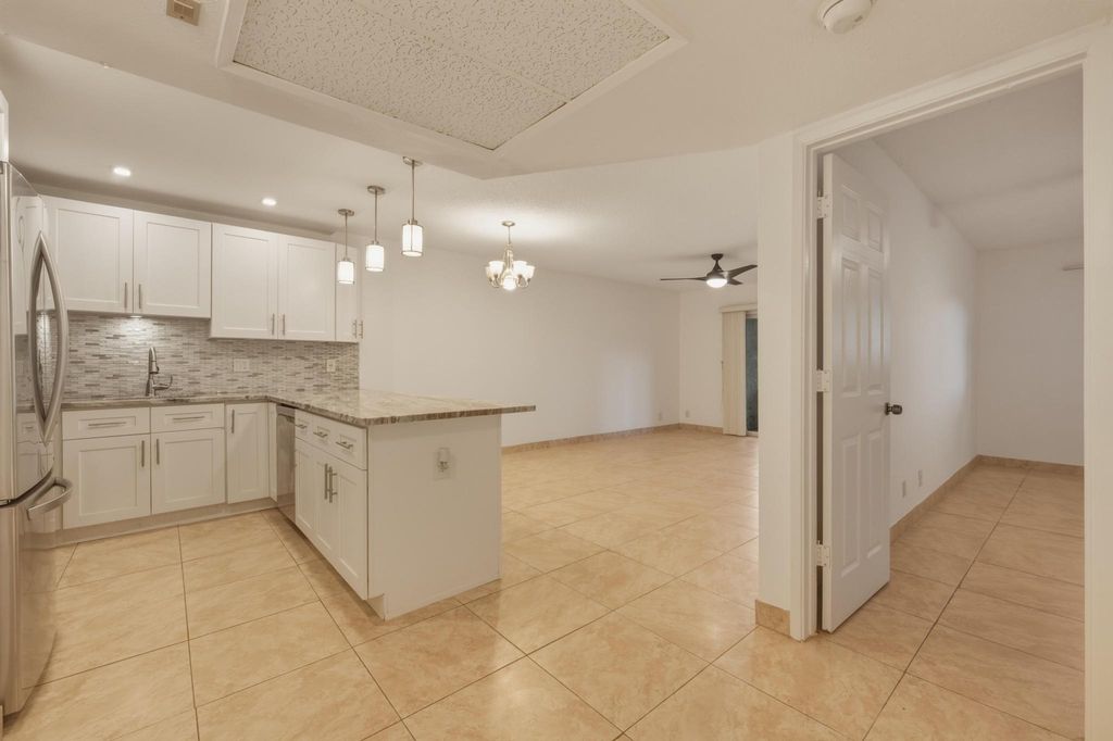 255 S Cypress Road #315, photo 3