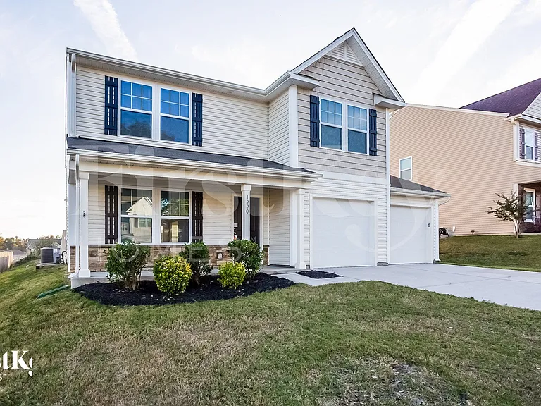 1990 Quill Ct — Photo 2