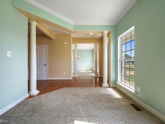 5th image of 245 Mayapple Ln