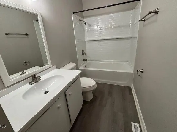 524 Boone Rd, Eden, NC 27288