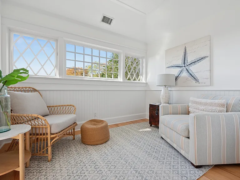 31 Ocean View Ave — Photo 13