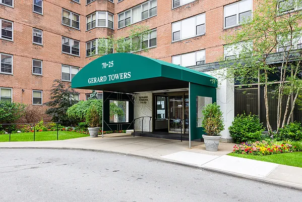 Sold by SBNY RE | media 40