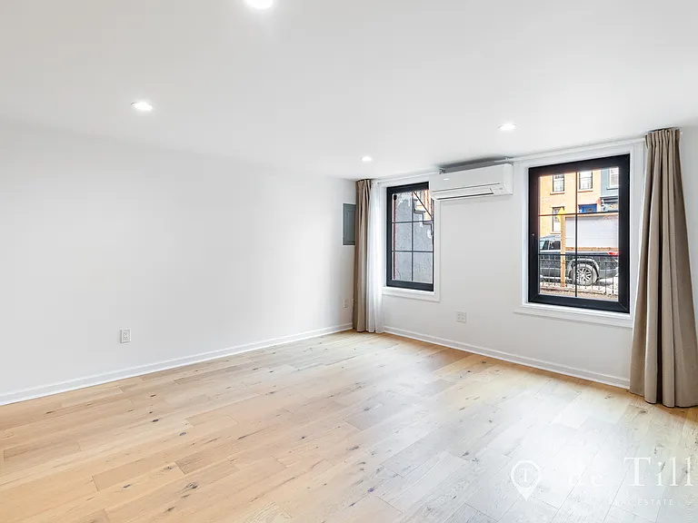 160 Clifton Pl #1 — Photo 3