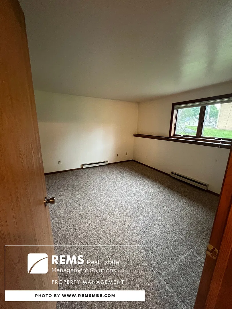 210 West John St. — Photo 4