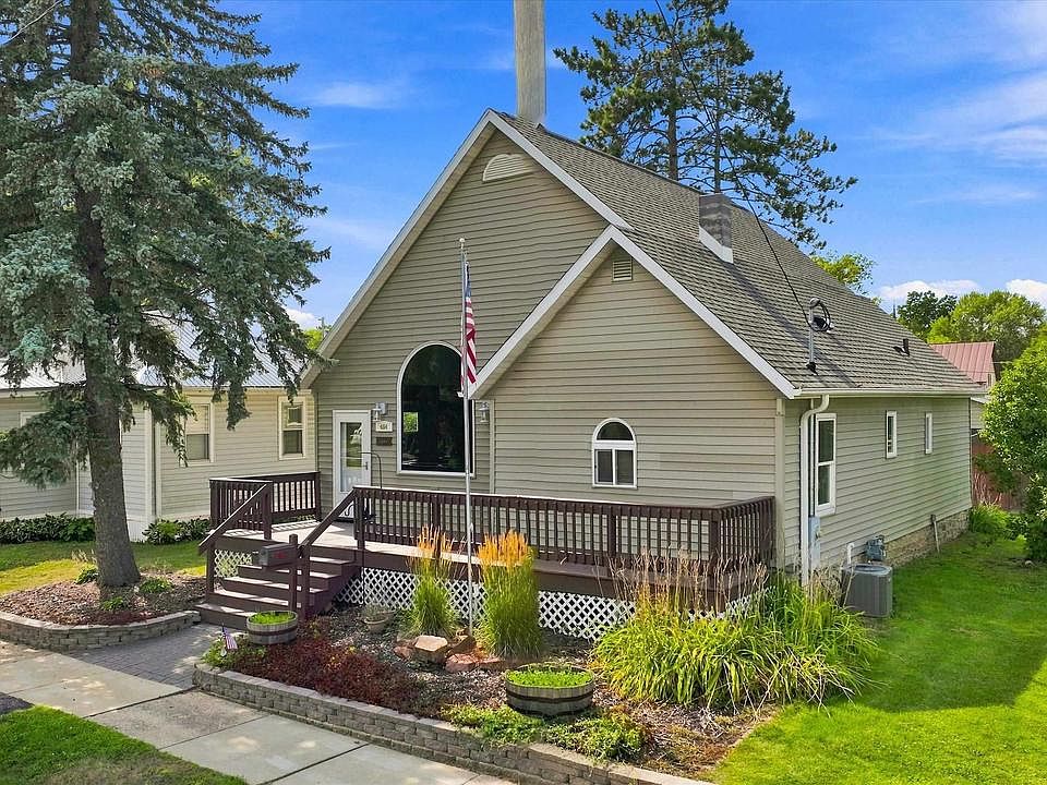 1st image of 404 N CHERRY AVENUE