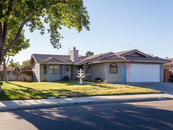 43666 27th St E, Lancaster, CA 93535