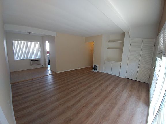 4th image of 11007 Hortense St