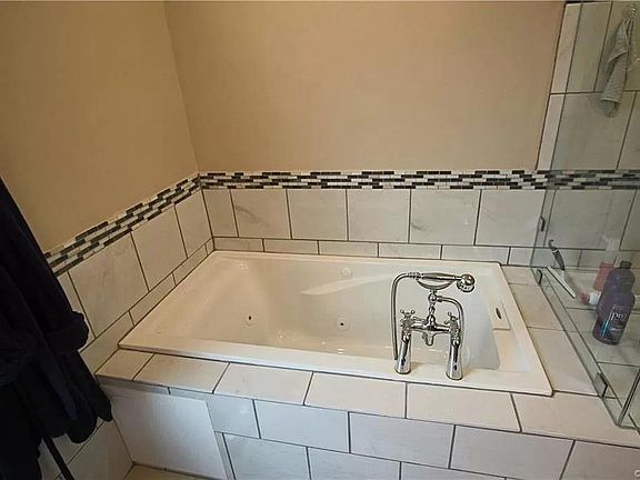 3rd image of 8012 Rutland Village Dr