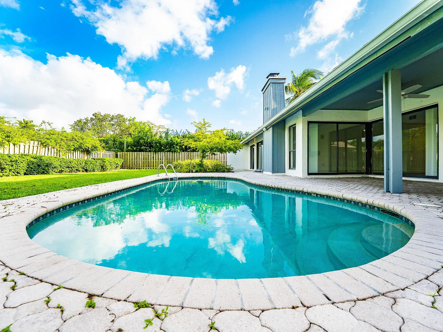 4 bed, 3.5 bath, 2869 sqft, $8,000 — Photo 4