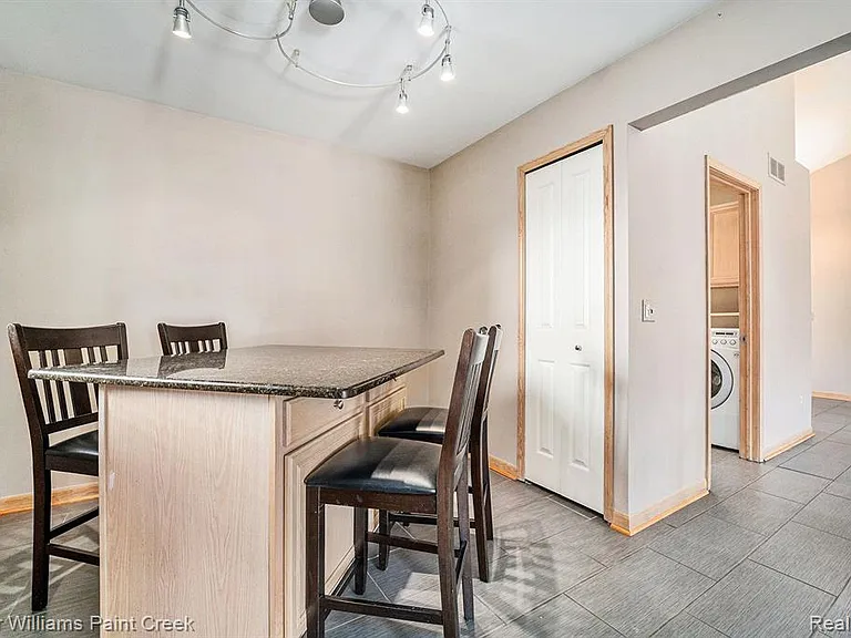 34335 Heartsworth Ln — Photo 23
