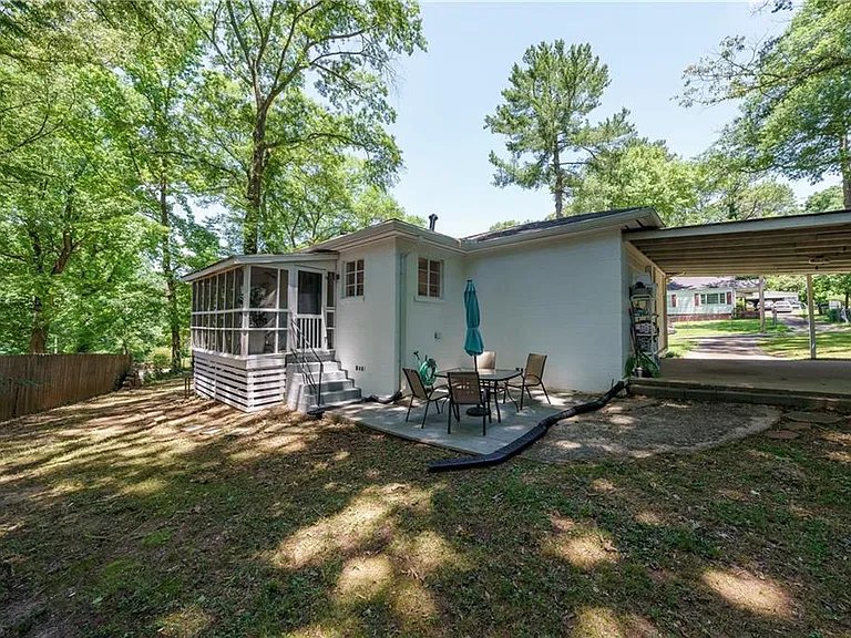 1920 W Forrest Ave — Photo 23