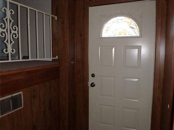 5th image of 6111 Foth Dr