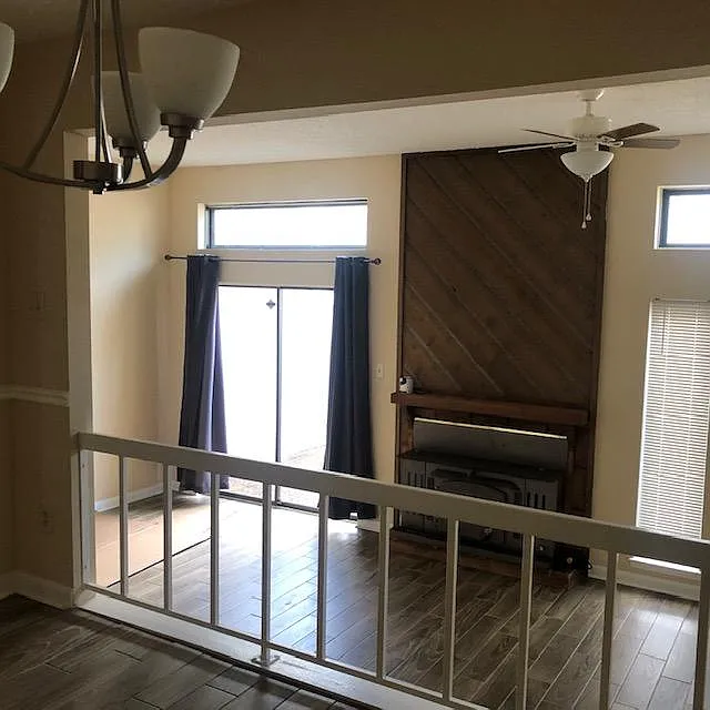 2 bed, 2.5 bath, 1300 sqft, $1,500 — Photo 3