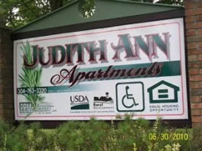 1 Judith Ann Dr #1 — Photo 3