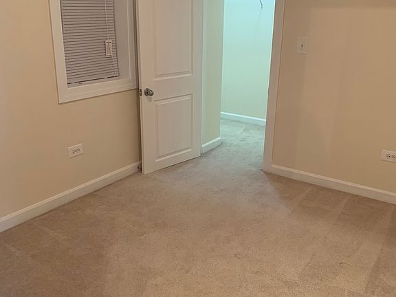 4th image of 2707 W Albion Ave #G