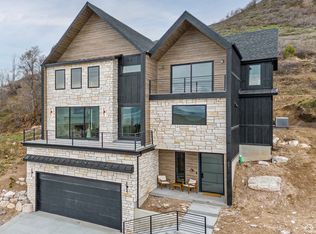 681 N Lochwood Vw, Garden City, UT 84028