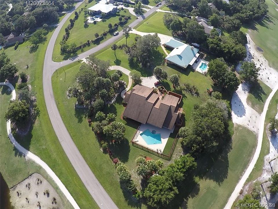 1st image of 1656 SW Sand Trap Cres