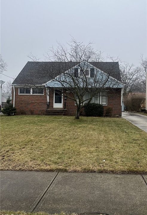 1st image of 293 E 280th St