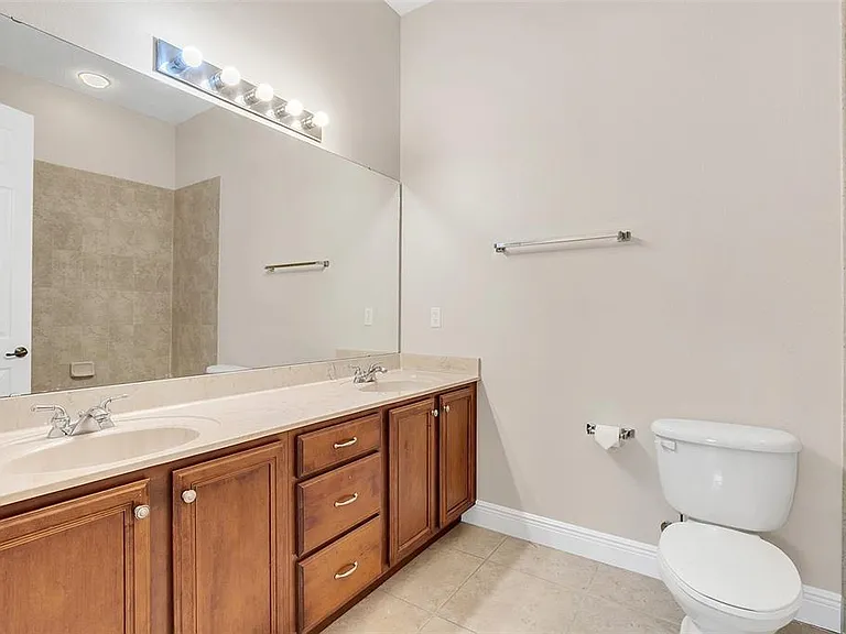 1451 Lake Baldwin Ln #B — Photo 23