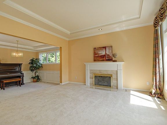 5th image of 645 Mount Olympus Dr SW