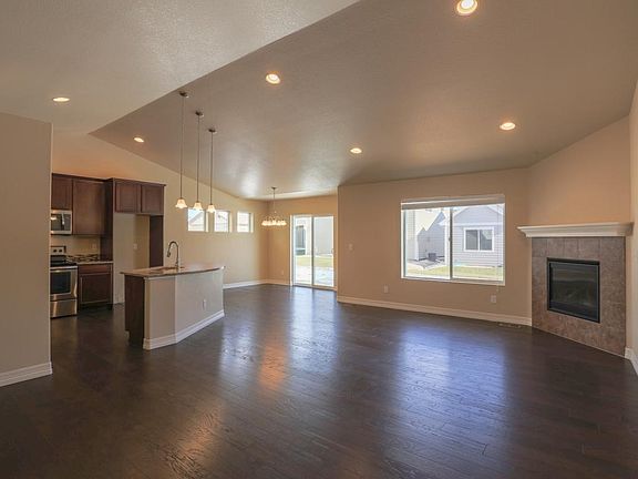 Hardwood Floors and Gas Fireplace