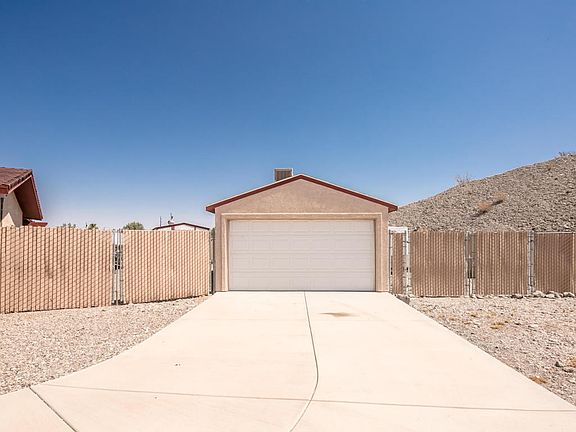 3rd image of 2049 Chaparral Ct