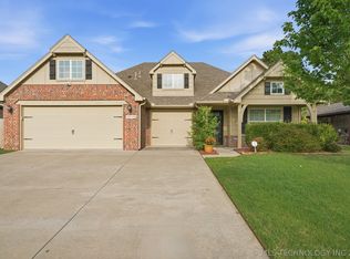 10586 N 121st East Ave, Owasso, OK 74055