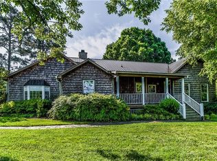 1331 Lemmons Rd, Walnut Cove, NC 27052