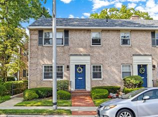 407 Merrick Rd #A, Rockville Centre, NY 11570
