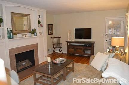 2nd image of 2582 Northwest Blvd