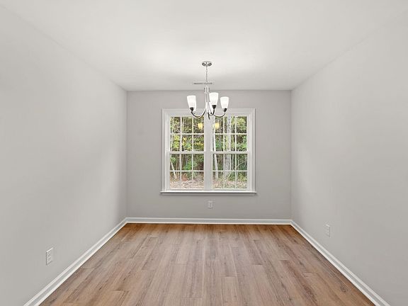 4th image of 1158 W Business 9