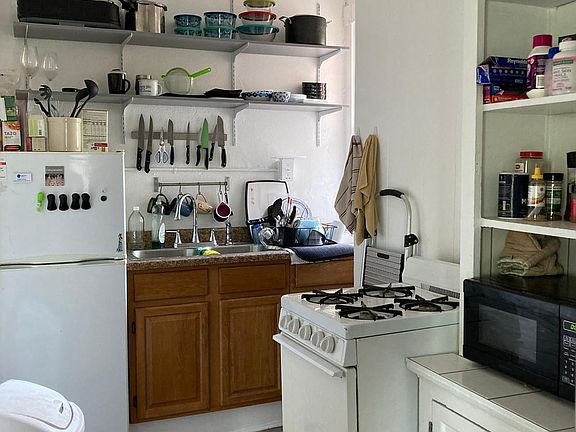 3rd image of 1550 N Lafayette St #7