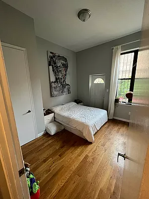 Rented by Brooklyn Group | media 11