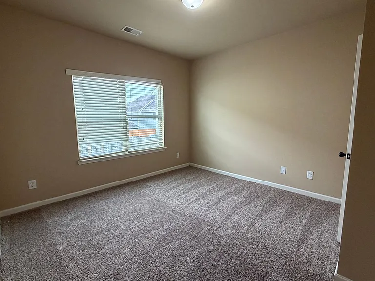 3012 Burgess St — Photo 9