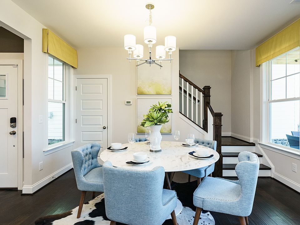 006_Dining Room