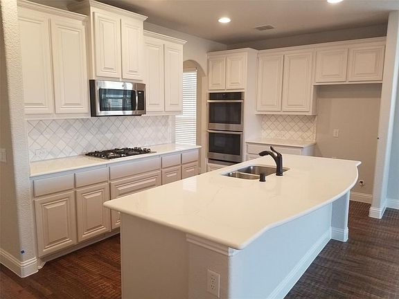 2nd image of 2111 Timineri Dr