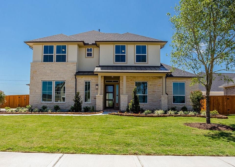 1st image of 105 Lakehouse Landing Dr