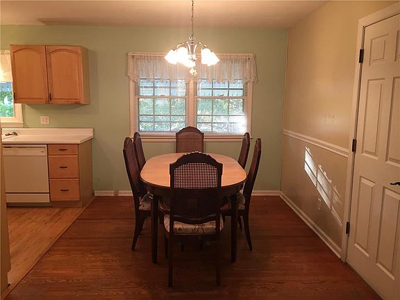 5th image of 3316 S Claremont Ave
