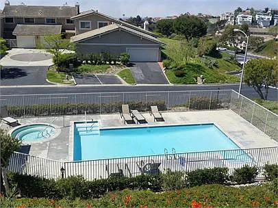 240 Calle Cuervo — Photo 10