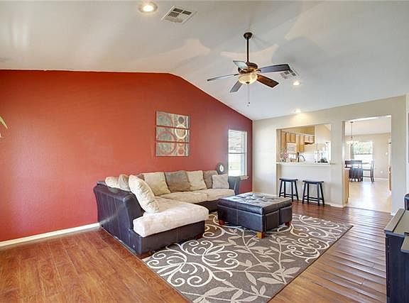 5th image of 400 Yucca House Dr