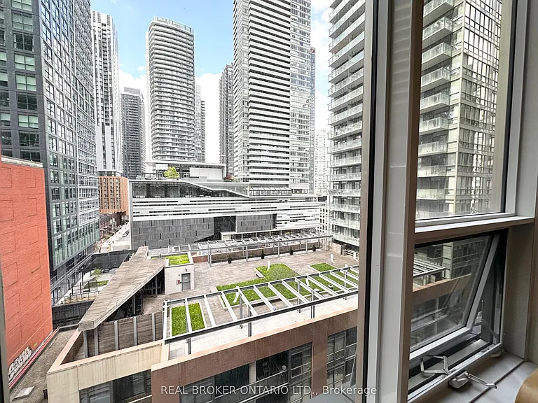 15 Mercer St #818 — Photo 12