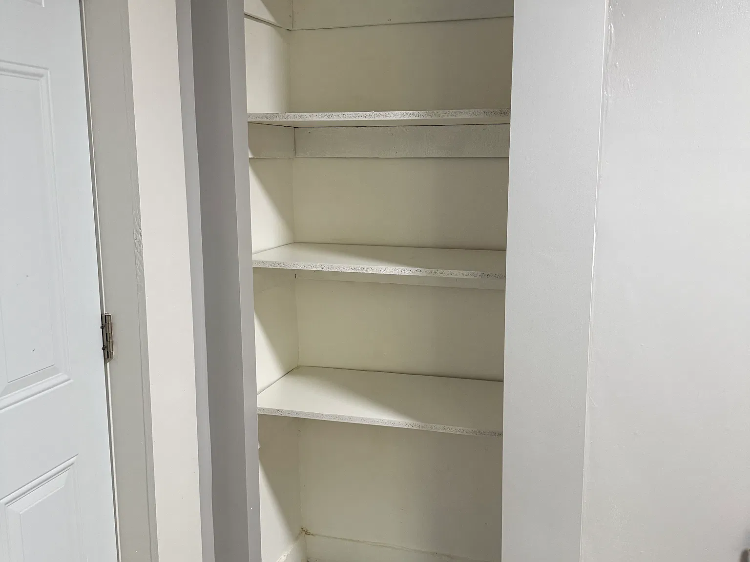 1 bed, 700 sqft, $1,400 — Photo 2