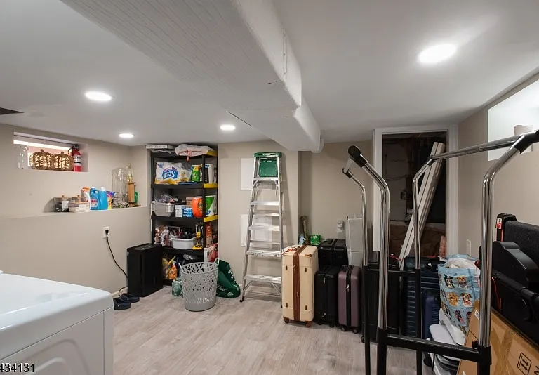 138 Jerome Pl — Photo 21