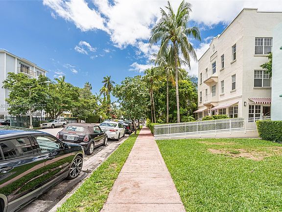 2nd image of 1244 Pennsylvania Ave APT 203